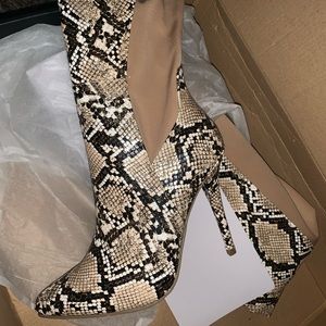 Fashion Nova snake thigh high boots size 6